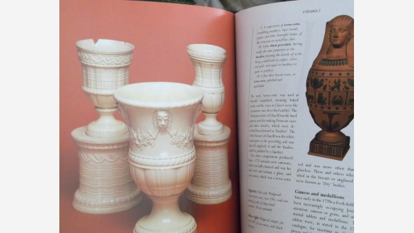 Gift Book: Wedgwood