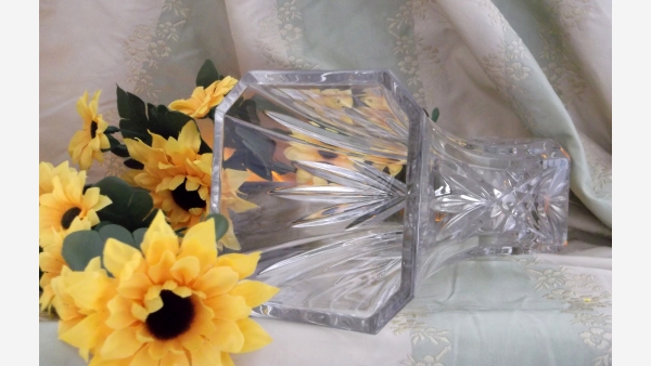 home-treasures.com - Waterford Crystal Vase - A Fine Gift! - Free Shipping!