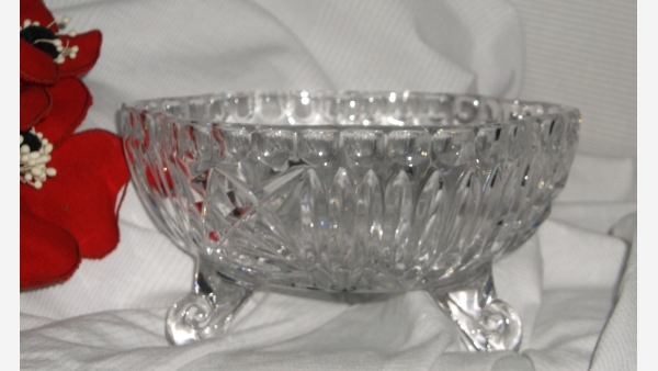 Crystal Footed Candy Dish and Lid - Gift Quality