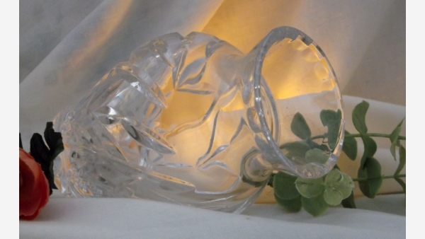 Cut-Crystal Vase with Wheat-Grain Design - Scalloped Rim