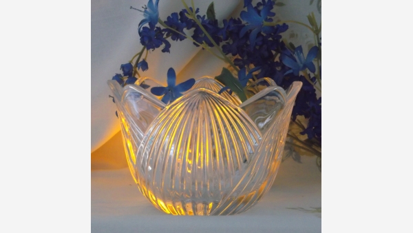 Weighty and Generous-Sized Crystal Tulip Hurricane