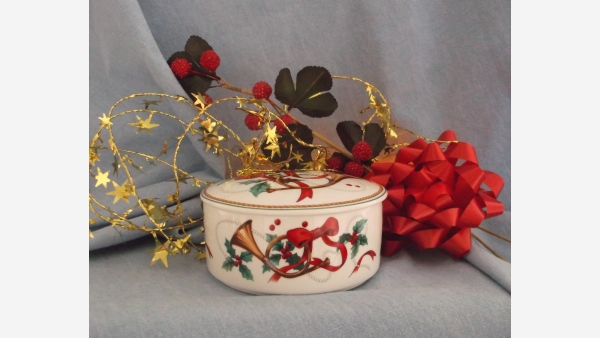MIKASA "Maxima Jubilation" Porcelain Candy Dish - Free Shipping!