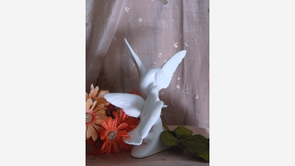 home-treasures.com - Loving Doves Figurine - Free Shipping!