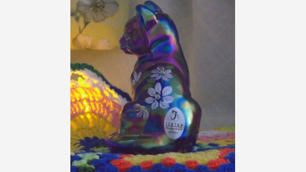 Fenton "Sitting Pretty Cat" Glass Figurine - Hand-painted
