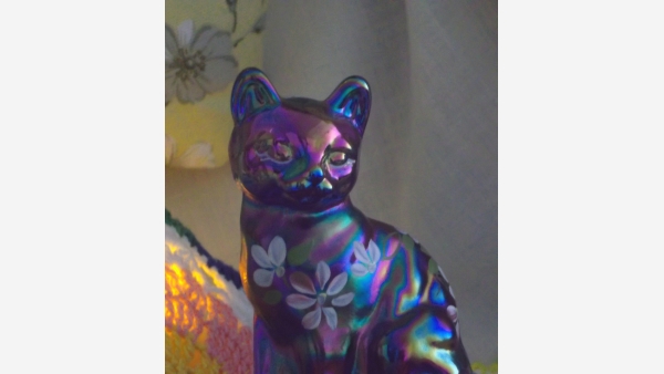 Fenton "Sitting Pretty Cat" Glass Figurine - Hand-painted