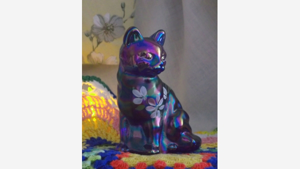 Fenton "Sitting Pretty Cat" Glass Figurine - Hand-painted