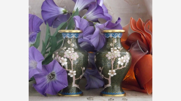 home-treasures.com - Pair Cloisonne Oriental Vases - Free Shipping!