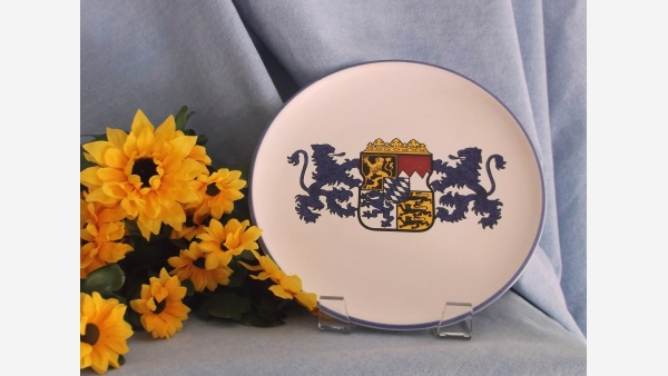 Decorative Regal Glazed Plate - Vogt Keramik Rosenheim - Free Shipping!
