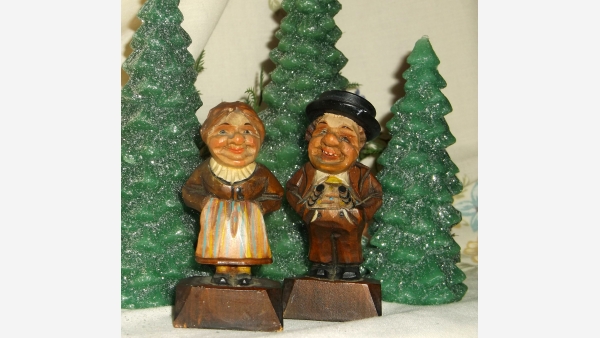 Wooden Vintage ANRI Italy Figurines
