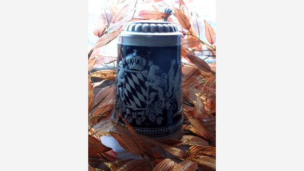 home-treasures.com - German Stein with Hinged Lid - Free Shipping!