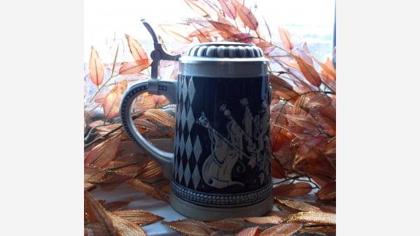 home-treasures.com - German Stein with Hinged Lid - Free Shipping!