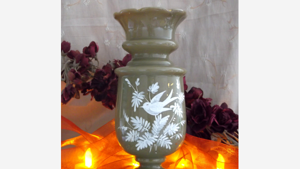home-treasures.com - Bristol Glass Vase - Free Shipping!