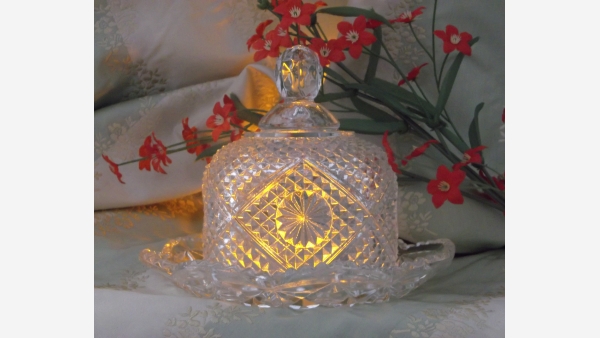 Pressed Glass Cheese Dome and Plate - Avon