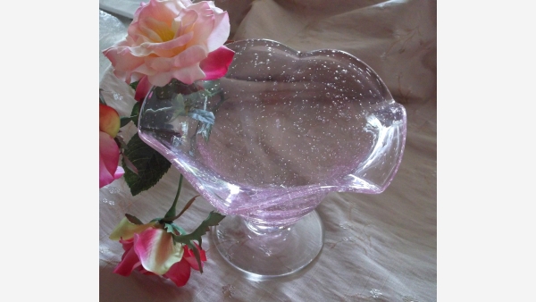 home-treasures.com - Pale Pink Art-Glass Compote - Free Shipping!