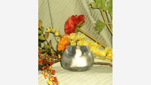 Hefty Opalescent-Glass Votive/Tea-light Holder