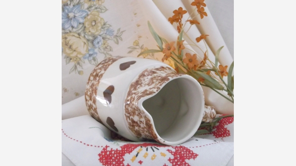 Cottage-Style Roseville Spongeware Pitcher - Free Shipping!
