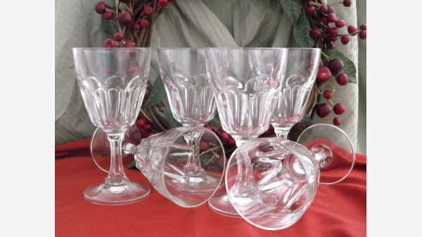 Quality Stemmed Clear-Glass Goblets