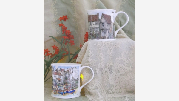Pair British Coffee Mugs - Cottage Scenes - Free Shipping!