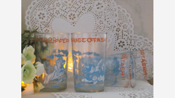 Looney-Tunes Vintage Juice Tumblers - Set of Four