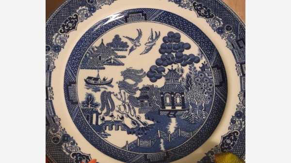 home-treasures.com - English "Willow" Dinner Plates - Set of 6 - Free Shipping!