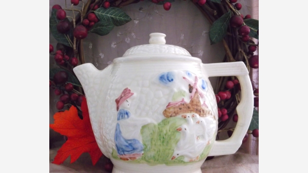 home-treasures.com - Vtg. Fraunfelter Teapot - Free Shipping!