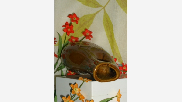 South Dakota Vtg Pottery Vase - Collectible and Rare - Signed Ramona