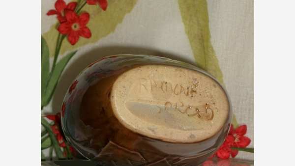 South Dakota Vtg Pottery Vase - Collectible and Rare - Signed Ramona