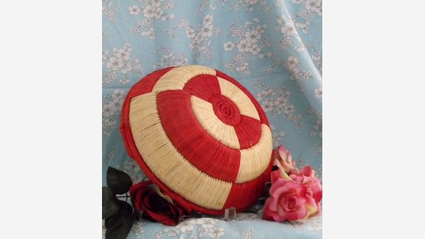 home-treasures.com - Artisan Red/Cream Basket - Free Shipping!