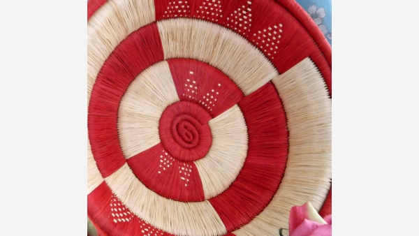 home-treasures.com - Artisan Red/Cream Basket - Free Shipping!