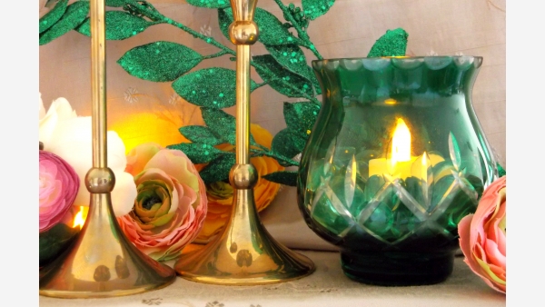 home-treasures.com - Czech Glass Votive and Brass Candlesticks