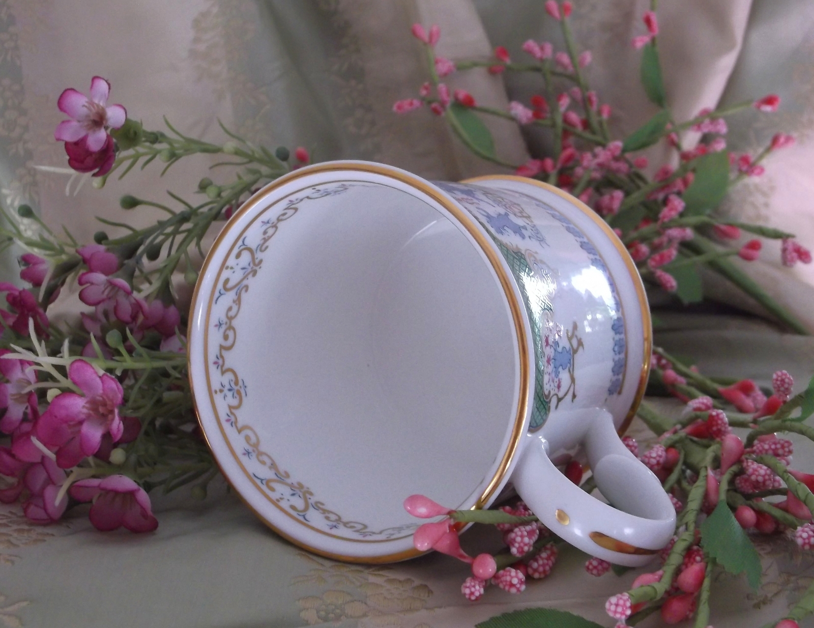 Bone china coffee or tea mug, lavender design