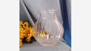 "Bretagne" Crystal Vase - Gracefully Shaped - Free Shipping!