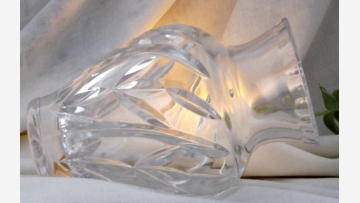 Crystal Cabinet Vase - A Fine Gift Choice! - Free Shipping!