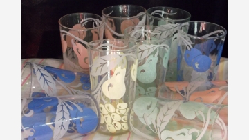 Retro Glass Tumblers (10) -- Pastel Colors -- Free Shipping!